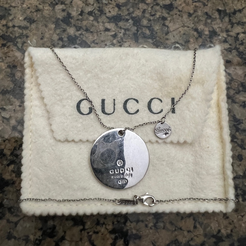 Gucci Silver Necklace with Engraved Pendant - Picture 2 of 2